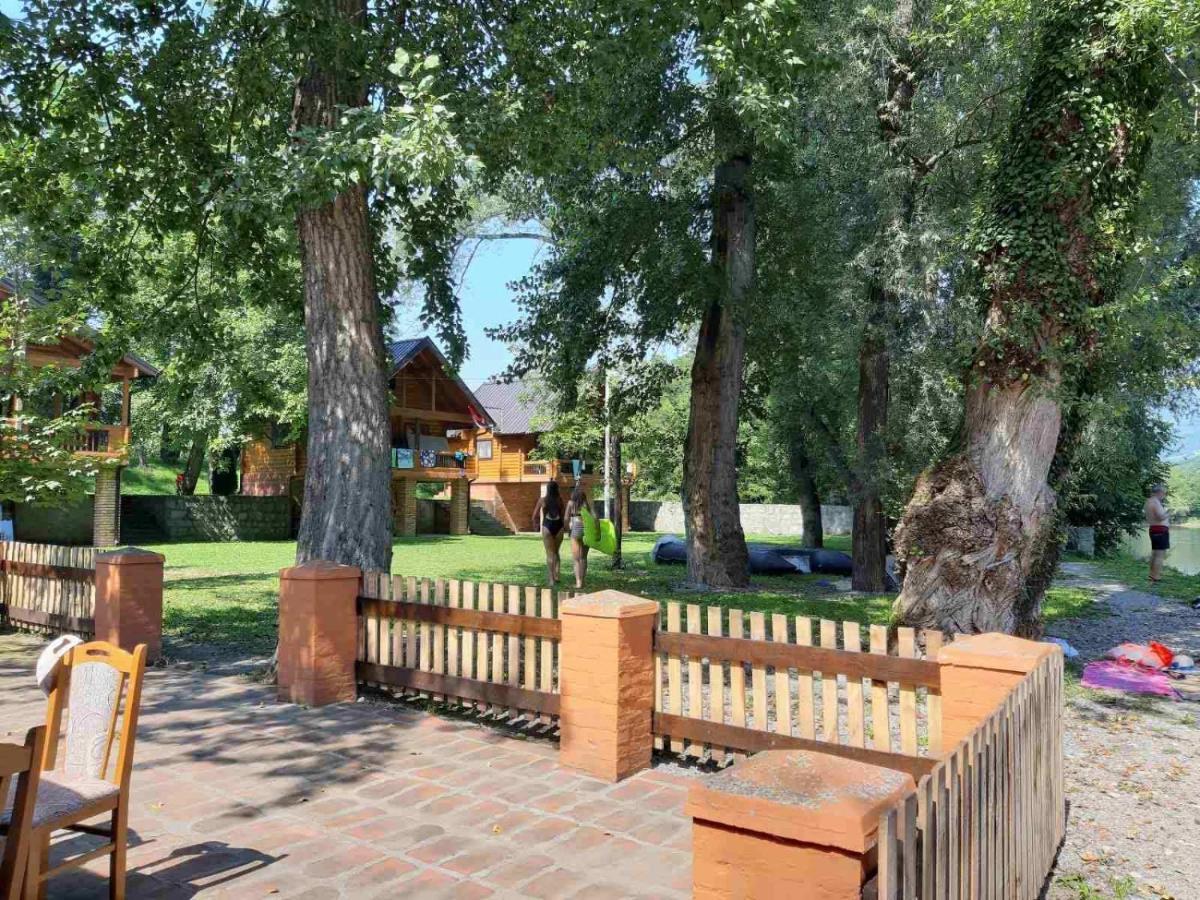 Etno Selo Bok Bed and Breakfast Vrhpolje Eksteriør billede