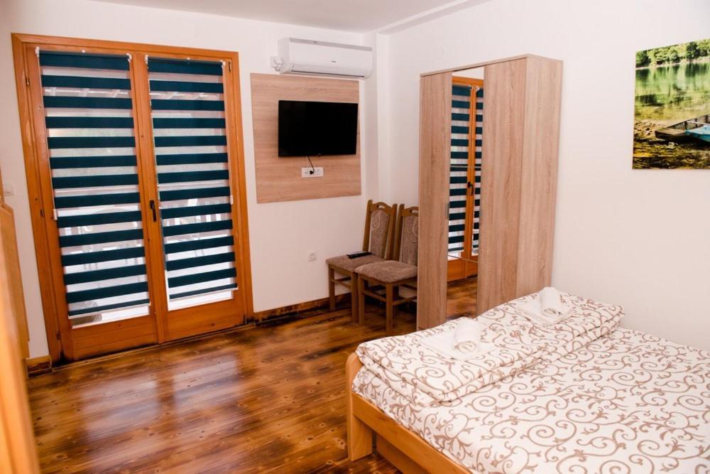 Etno Selo Bok Bed and Breakfast Vrhpolje Eksteriør billede