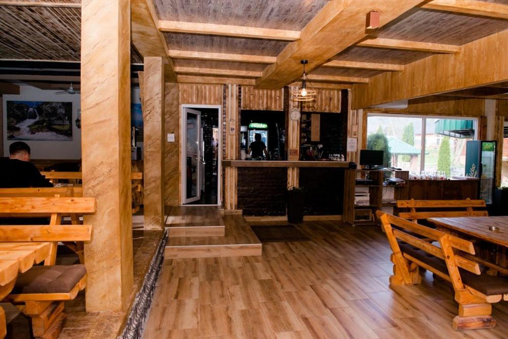 Etno Selo Bok Bed and Breakfast Vrhpolje Eksteriør billede