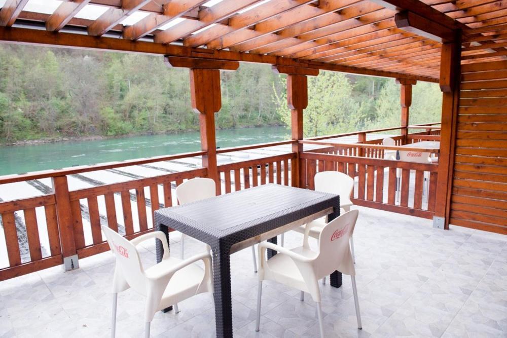 Etno Selo Bok Bed and Breakfast Vrhpolje Eksteriør billede